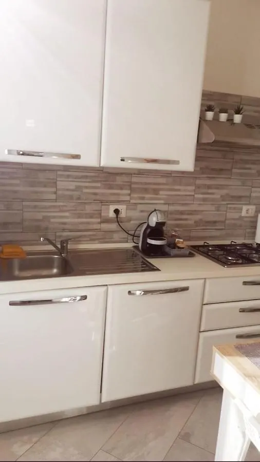 Lonate Suite Lonate Ceppino 0*,  Italy