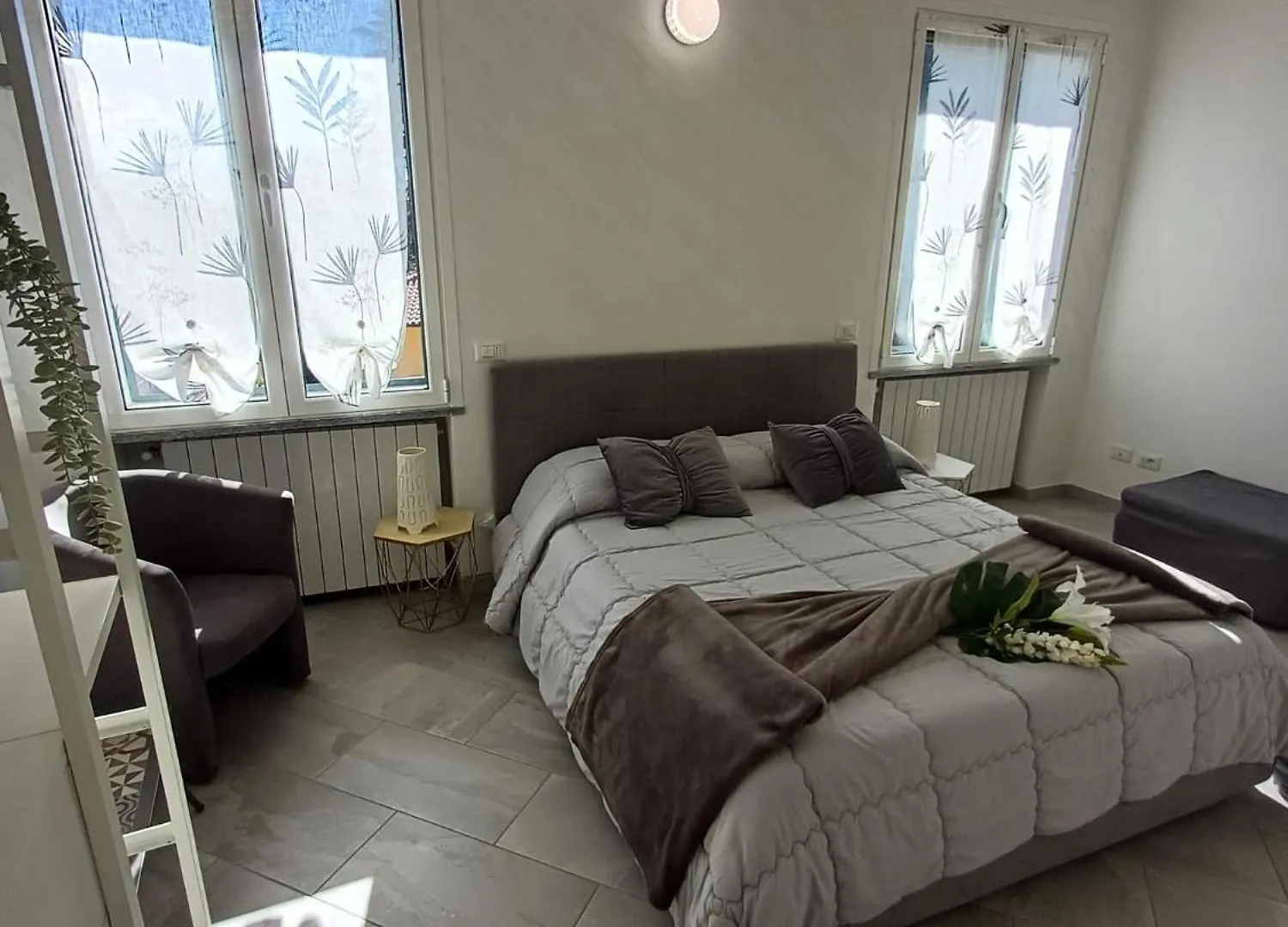 Lonate Suite Lonate Ceppino Italy