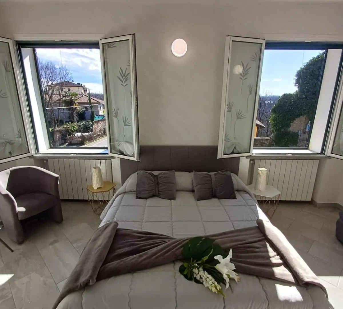 Apartment Lonate Suite Lonate Ceppino Italy