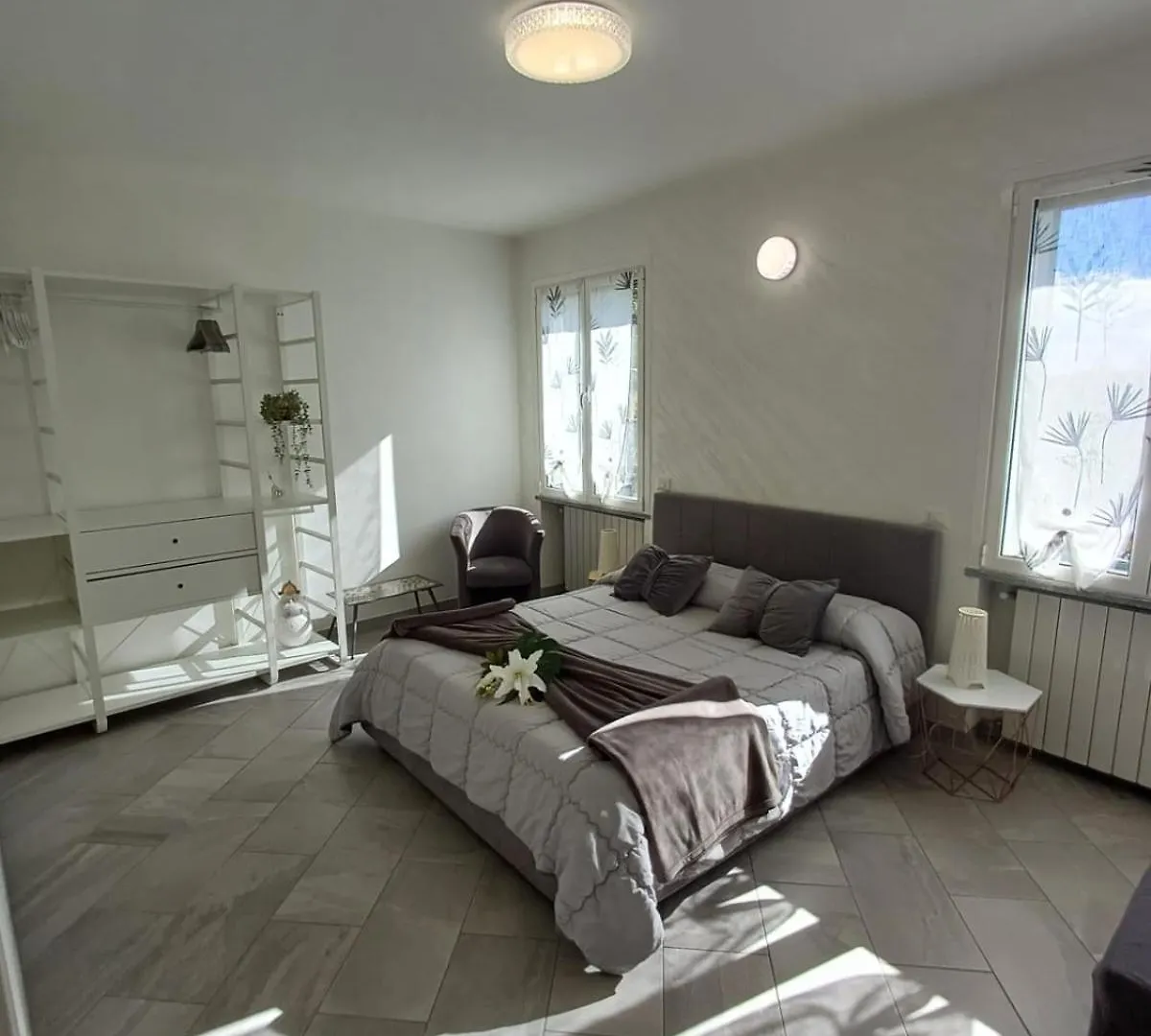 Lonate Suite Lonate Ceppino 0*,